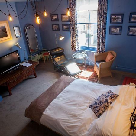 Hill View House Bed & Breakfast Дартмут Екстериор снимка