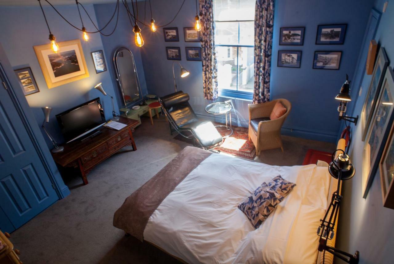 Hill View House Bed & Breakfast Дартмут Екстериор снимка