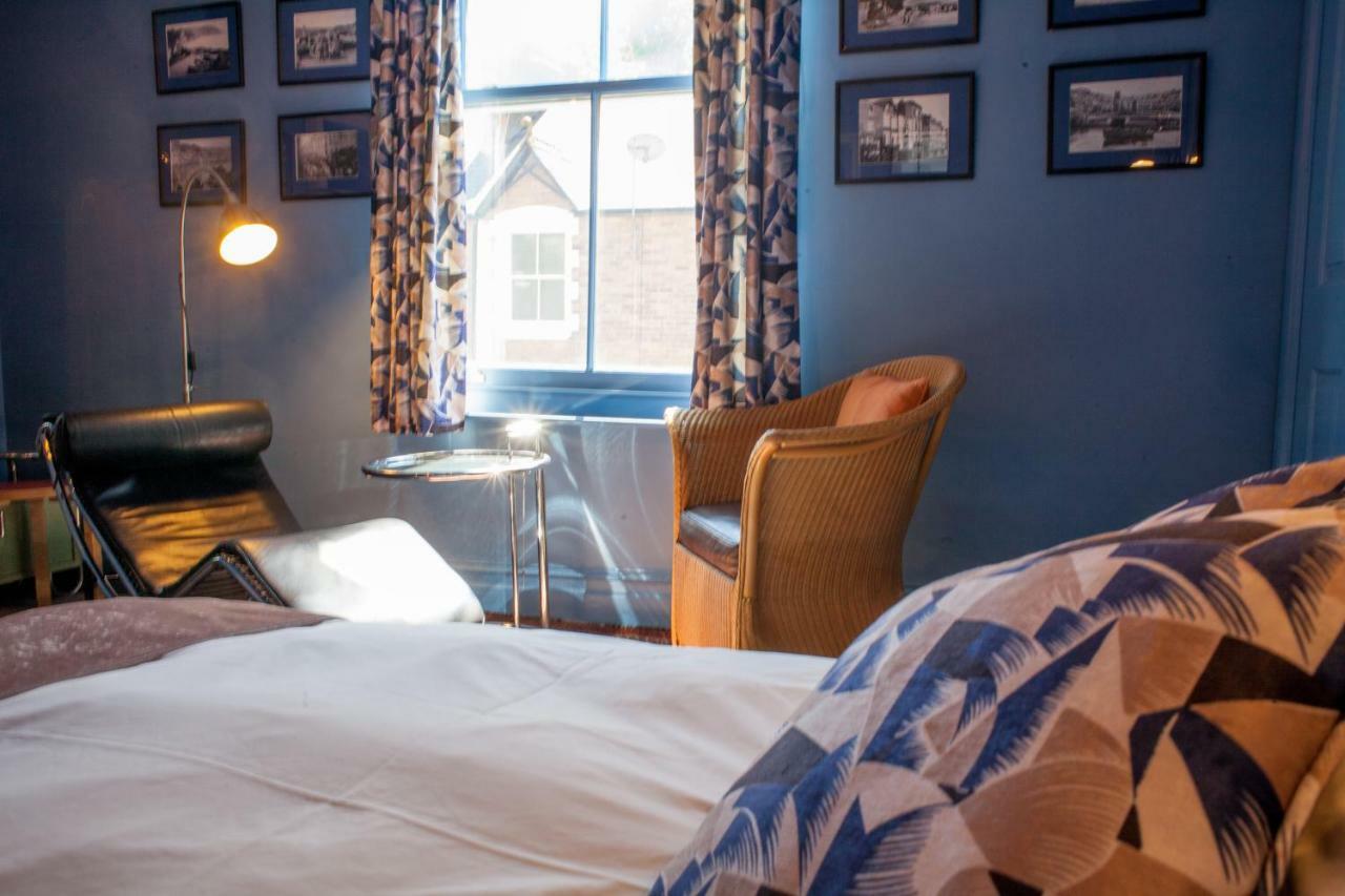 Hill View House Bed & Breakfast Дартмут Екстериор снимка